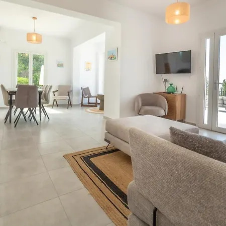 Βίλα Daphne, Lourdas Bay View Λουρδάτα