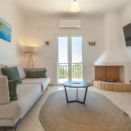 Daphne, Lourdas Bay View וילה לואורדטה