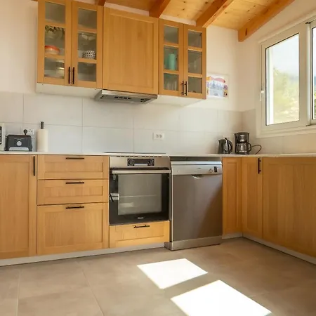 וילה Daphne, Lourdas Bay View לואורדטה